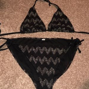Black string bikini small top large bottom